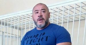 Главтитушка Шкаф не сидит благодаря губернатору-исполнителю блатного шансона?